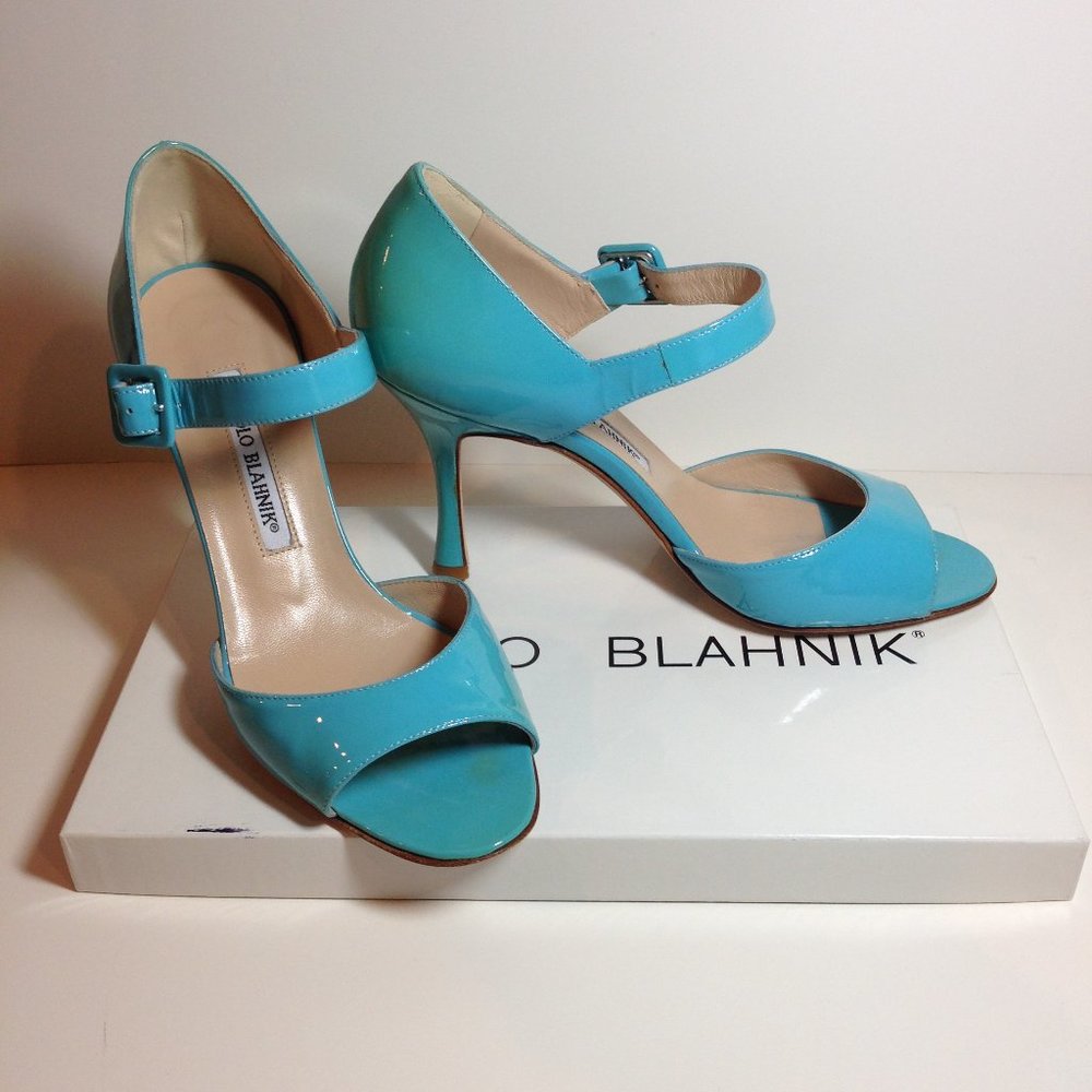 Manolo Blahnik patent leather Mary Jane pumps